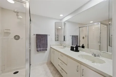 752 NW 98th Way Plantation FL 33324