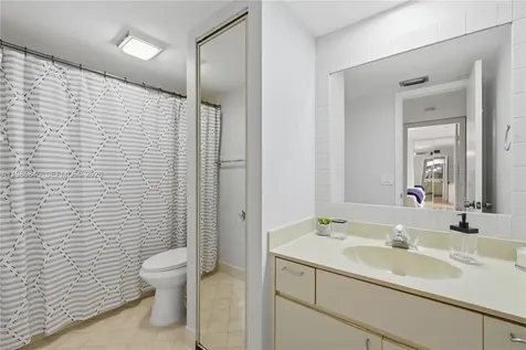 752 NW 98th Way Plantation FL 33324