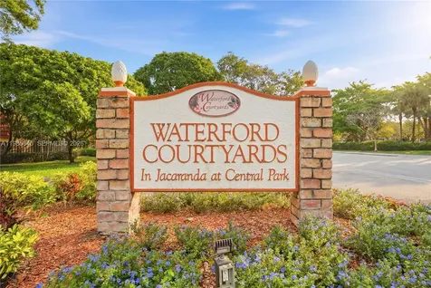 752 NW 98th Way Plantation FL 33324