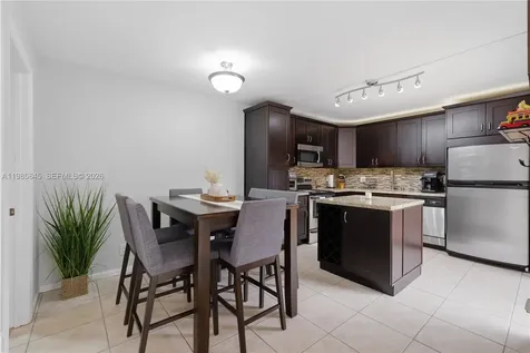 752 NW 98th Way Plantation FL 33324