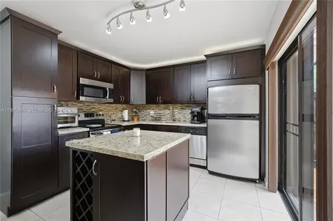 752 NW 98th Way Plantation FL 33324
