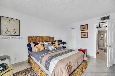 100 Bayview Drive Sunny Isles Beach FL 33160