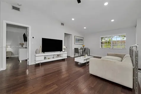 7110 NW 173rd Drive Hialeah FL 33015
