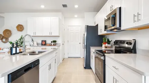 6506 Equinox Lane North Fort Myers FL 33917