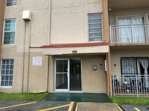 4713 NW 7th Street Miami FL 33126