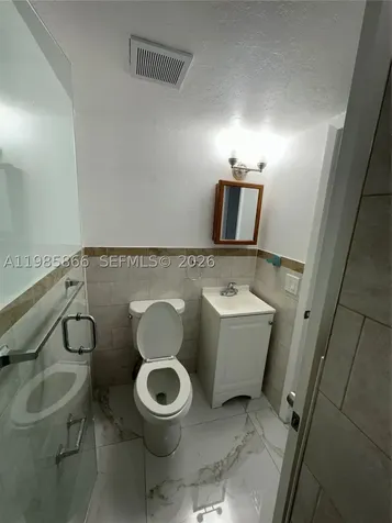 4713 NW 7th Street Miami FL 33126