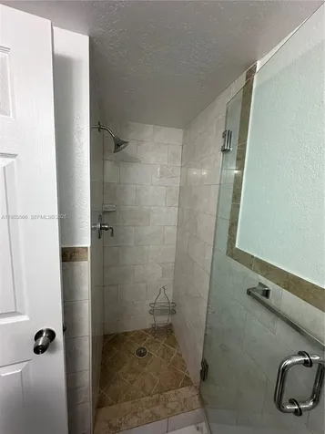 4713 NW 7th Street Miami FL 33126