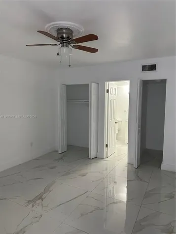 4713 NW 7th Street Miami FL 33126