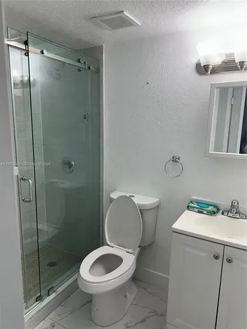 4713 NW 7th Street Miami FL 33126