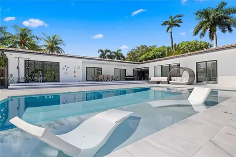 1117 Adams Street Hollywood FL 33019