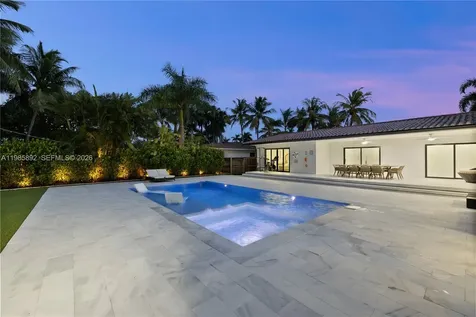 1117 Adams Street Hollywood FL 33019