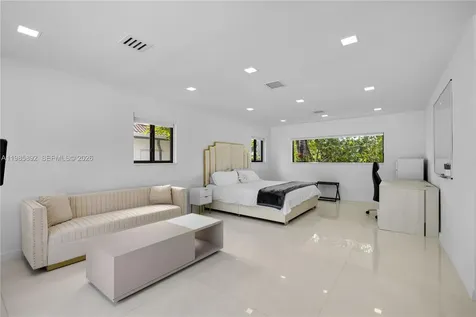 1117 Adams Street Hollywood FL 33019