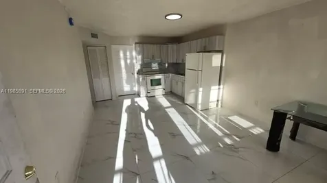 208 Avondale Drive Pompano Beach FL 33060