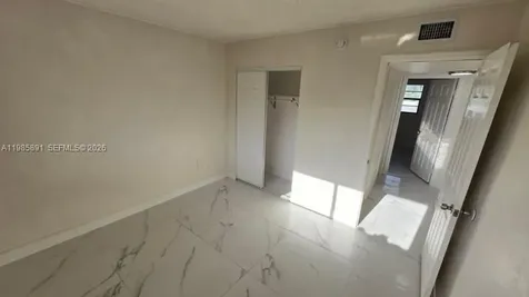 208 Avondale Drive Pompano Beach FL 33060