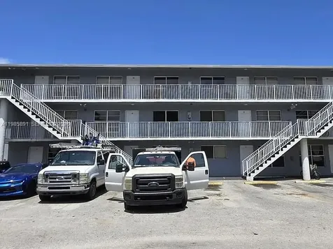 208 Avondale Drive Pompano Beach FL 33060