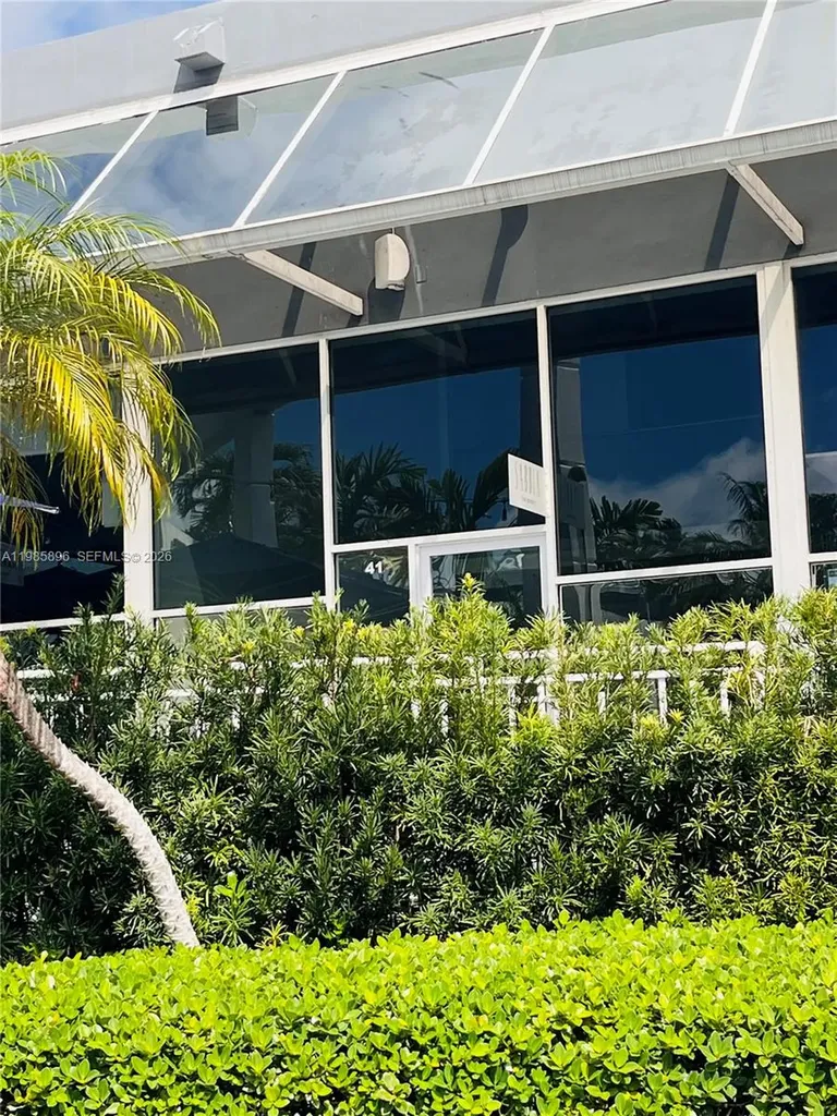 260 Crandon Boulevard Key Biscayne FL 33149
