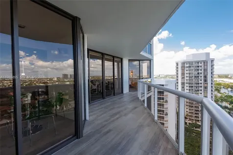 3640 Yacht Club Drive Aventura FL 33180