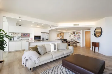 3640 Yacht Club Drive Aventura FL 33180