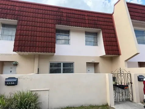 4136 Inverrary Drive Lauderhill FL 33319