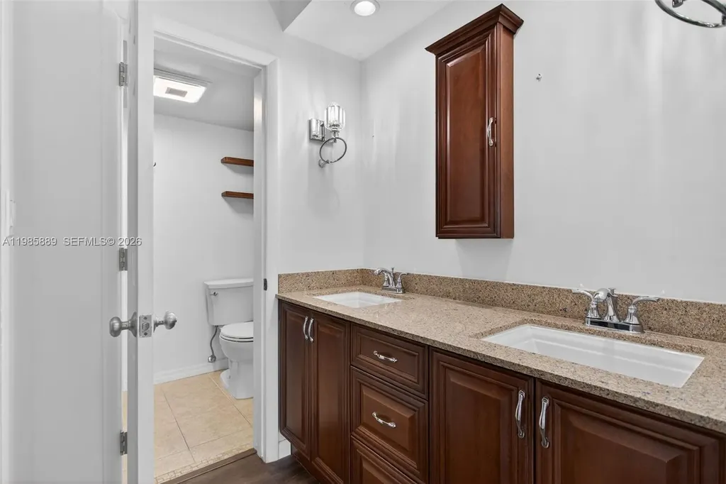 1100 SE 5th Court Pompano Beach FL 33060