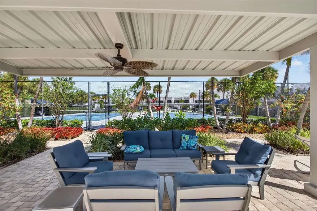 1100 SE 5th Court Pompano Beach FL 33060