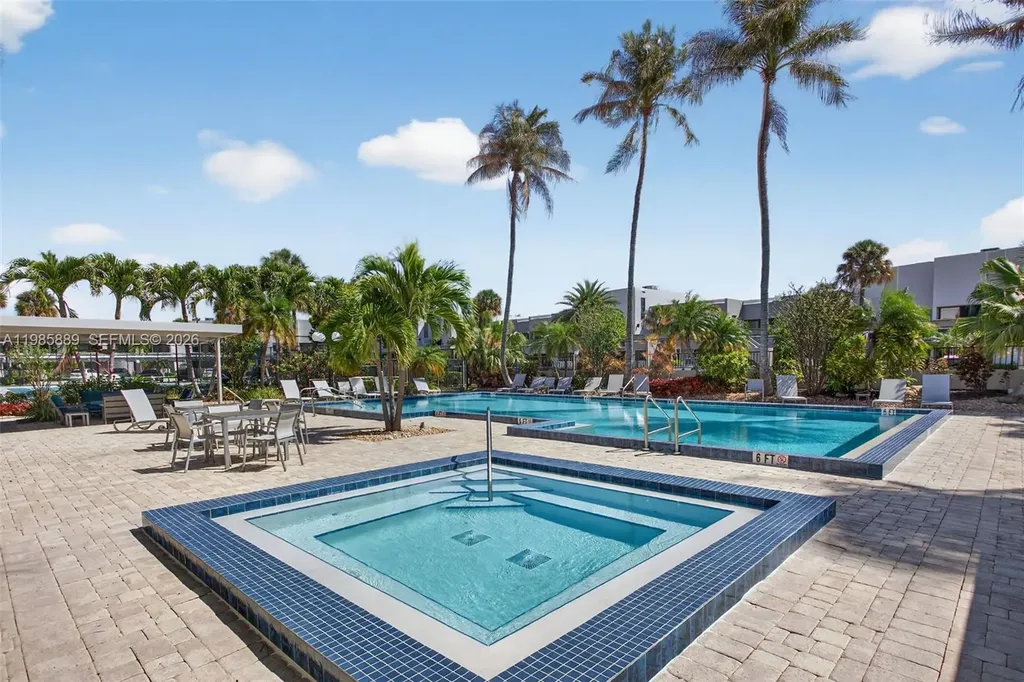 1100 SE 5th Court Pompano Beach FL 33060