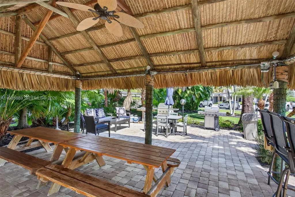 1100 SE 5th Court Pompano Beach FL 33060