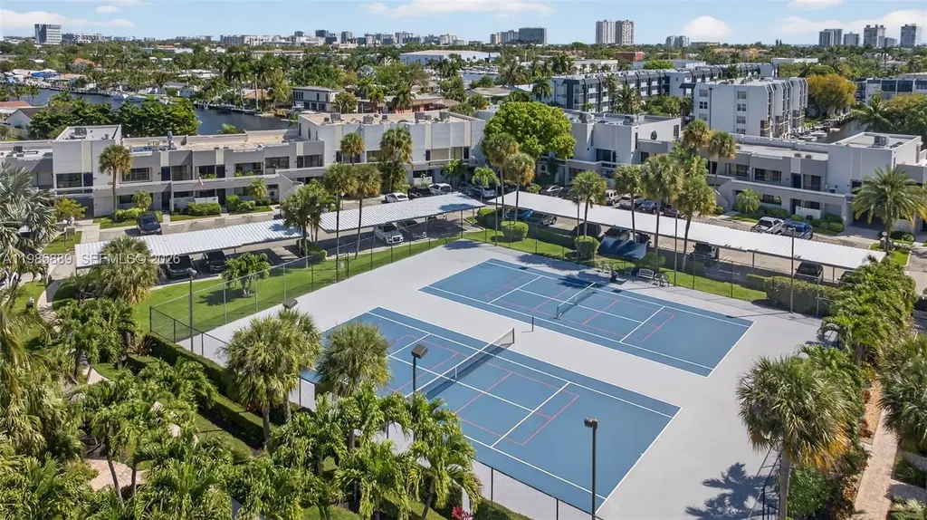 1100 SE 5th Court Pompano Beach FL 33060