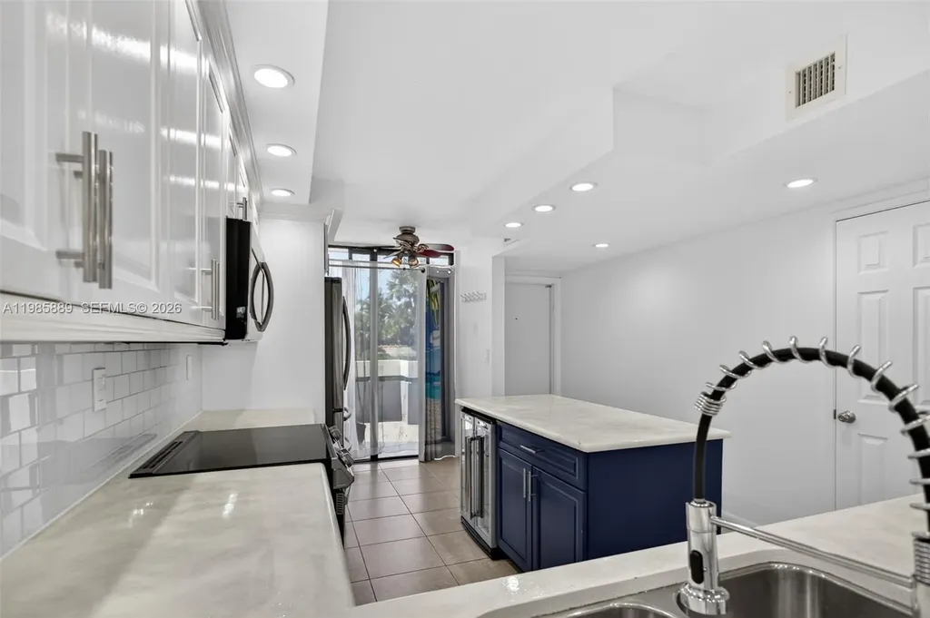 1100 SE 5th Court Pompano Beach FL 33060