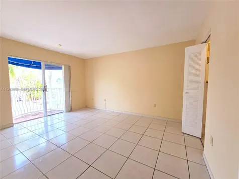 365 NW 85th Court Miami FL 33126