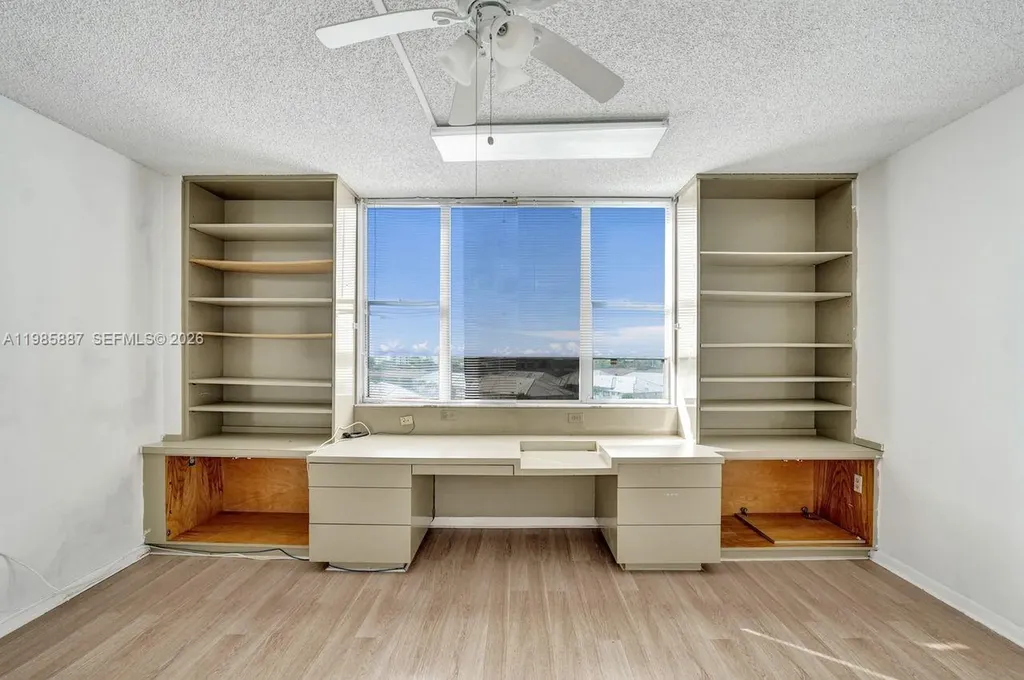 4001 Hillcrest Drive Hollywood FL 33021