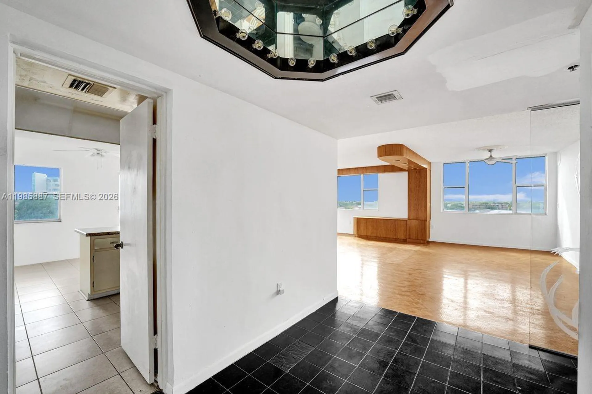 4001 Hillcrest Drive Hollywood FL 33021
