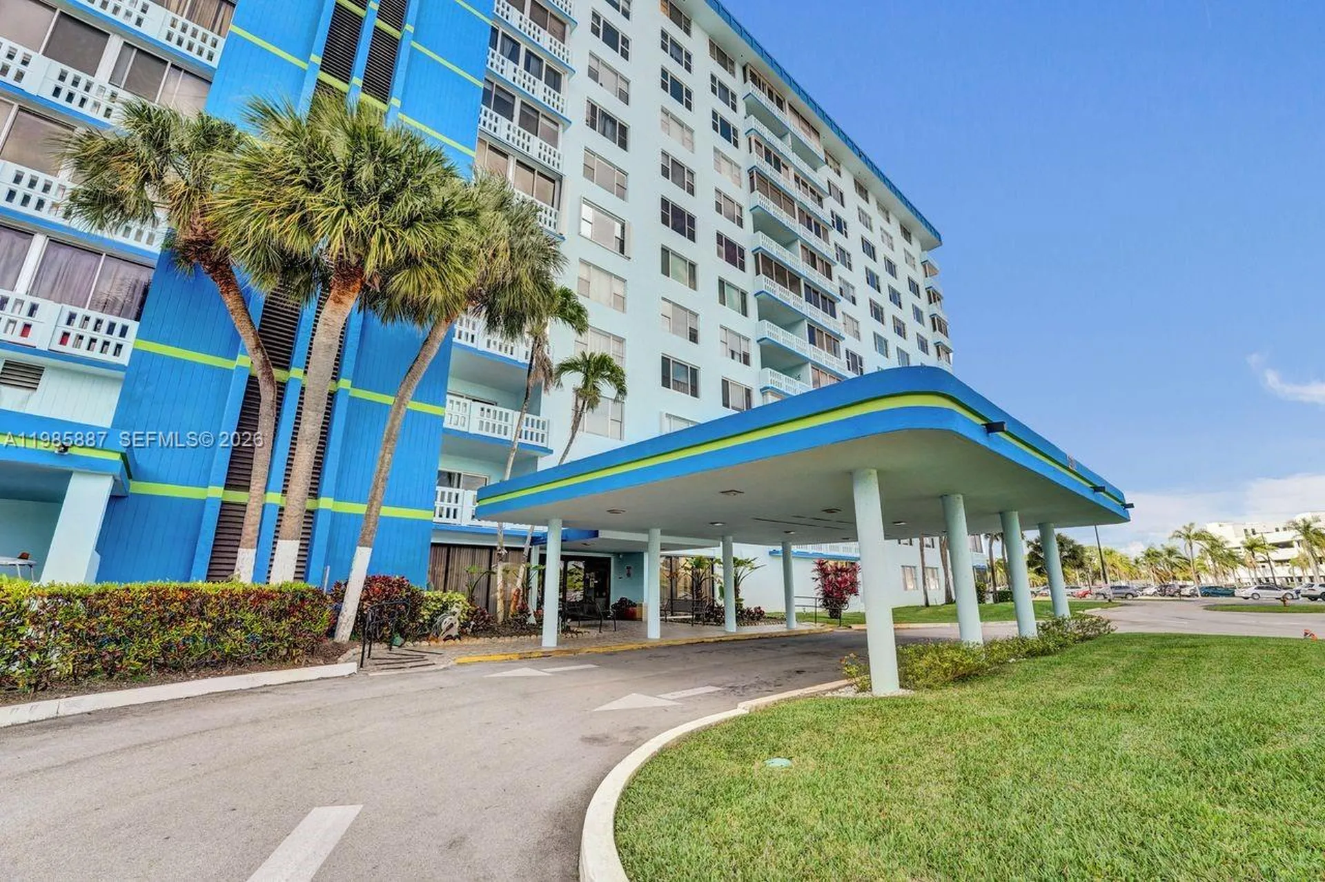 4001 Hillcrest Drive Hollywood FL 33021