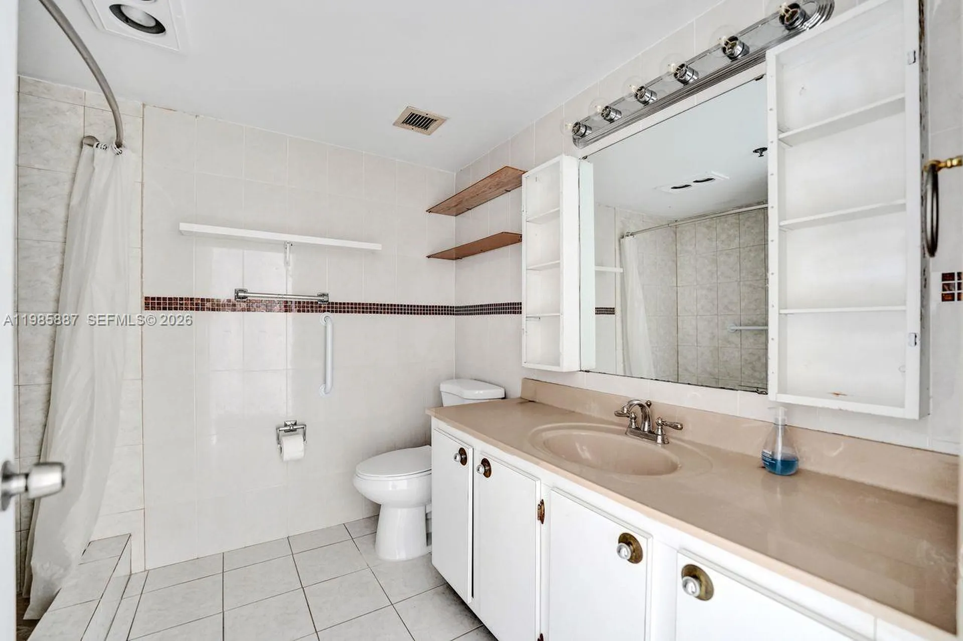 4001 Hillcrest Drive Hollywood FL 33021