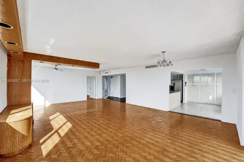 4001 Hillcrest Drive Hollywood FL 33021