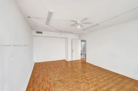 4001 Hillcrest Drive Hollywood FL 33021