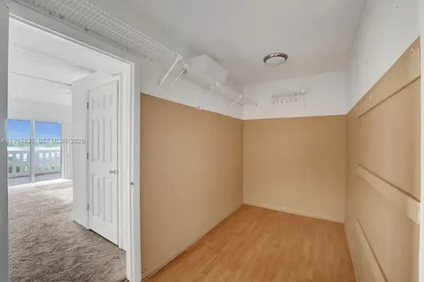 4001 Hillcrest Drive Hollywood FL 33021
