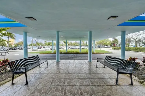 4001 Hillcrest Drive Hollywood FL 33021