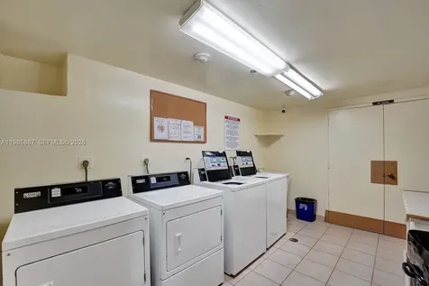 4001 Hillcrest Drive Hollywood FL 33021