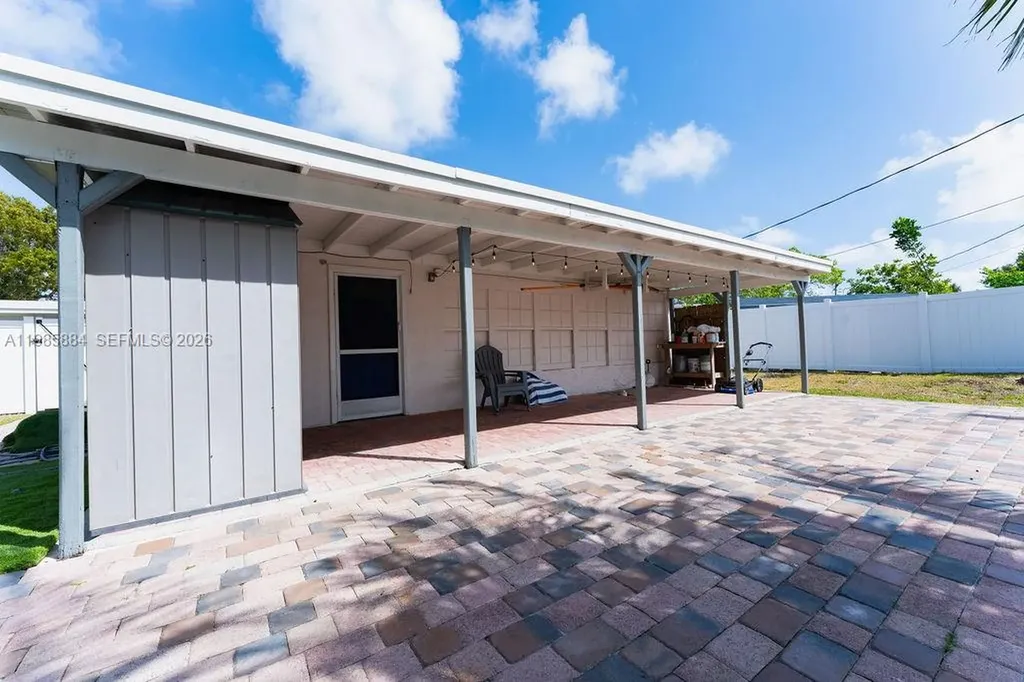 1474 NE 48th Court Pompano Beach FL 33064