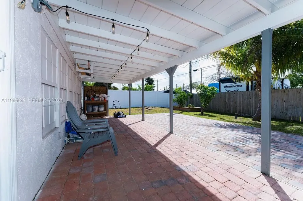 1474 NE 48th Court Pompano Beach FL 33064