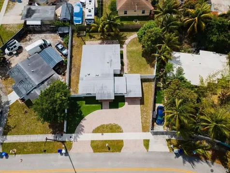 1474 NE 48th Court Pompano Beach FL 33064