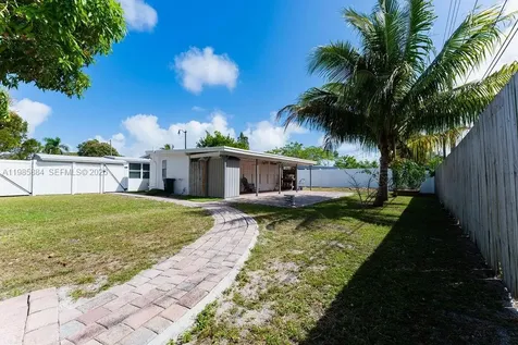 1474 NE 48th Court Pompano Beach FL 33064