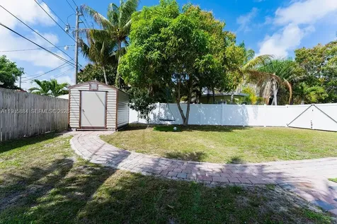 1474 NE 48th Court Pompano Beach FL 33064