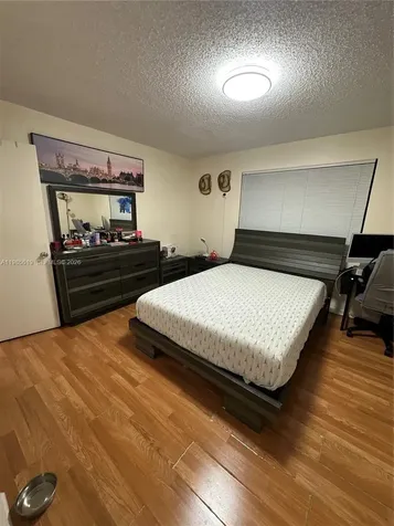 8657 SW 5th Street Pembroke Pines FL 33025