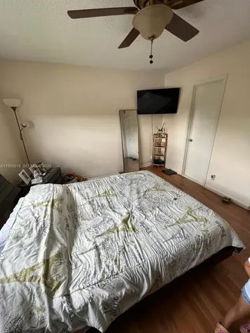 8657 SW 5th Street Pembroke Pines FL 33025