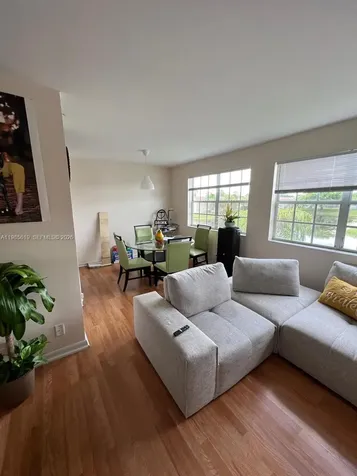 8657 SW 5th Street Pembroke Pines FL 33025