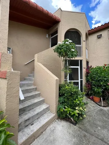8657 SW 5th Street Pembroke Pines FL 33025