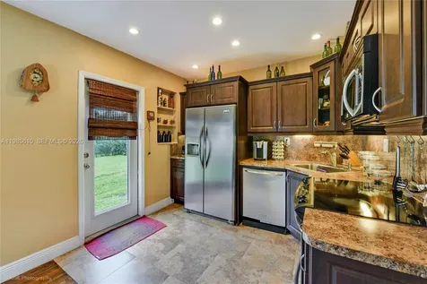 6457 SW 10th Street West Miami FL 33144