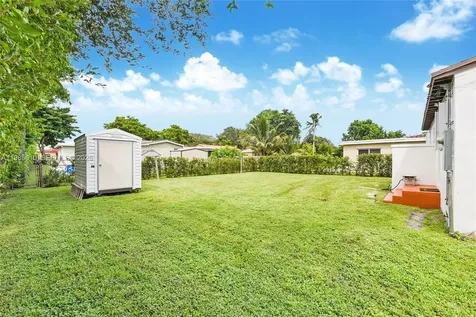 6457 SW 10th Street West Miami FL 33144